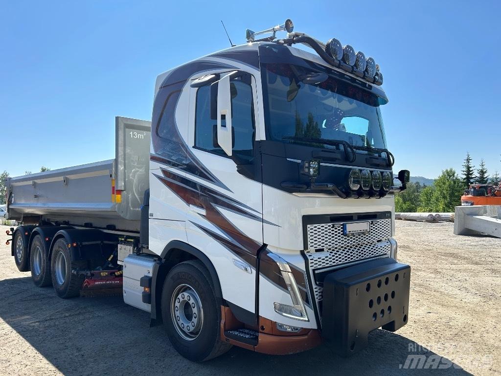 Volvo FH 540 Treileri ar āķi