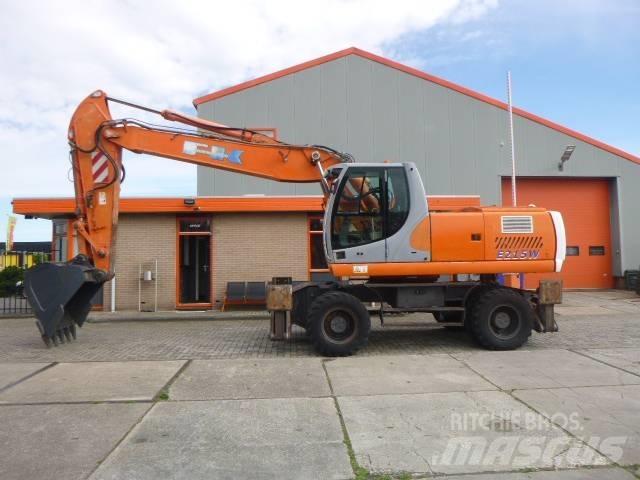 Fiat-Kobelco E215W Ekskavatori uz riteņiem