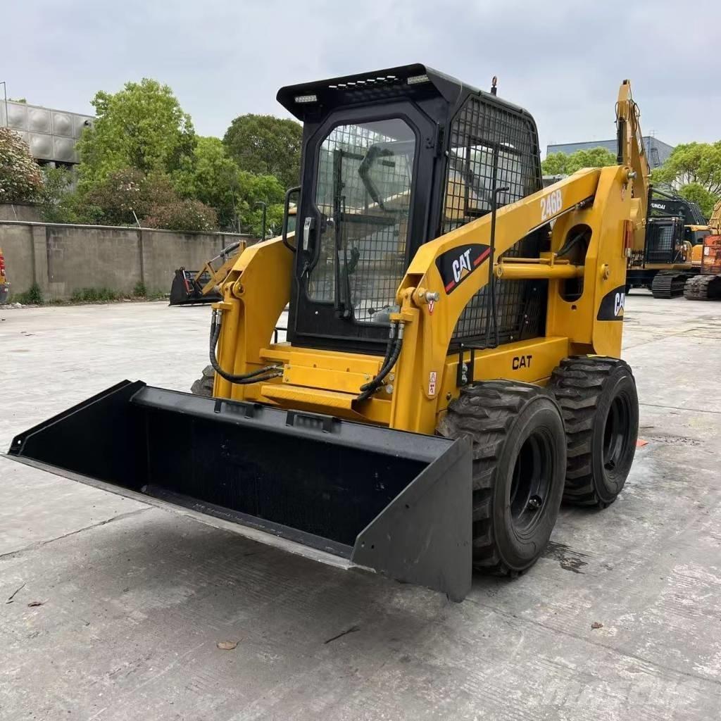 CAT 246 B Mini iekrāvēji