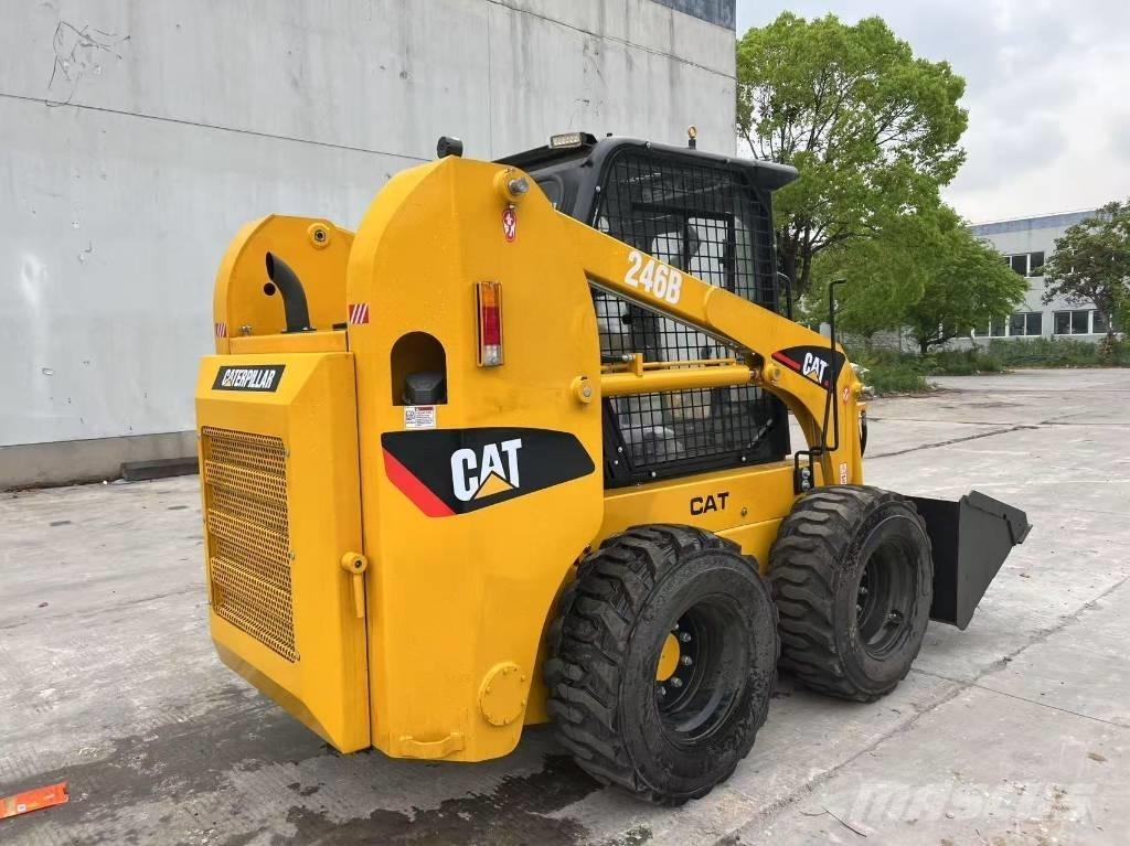 CAT 246 B Mini iekrāvēji