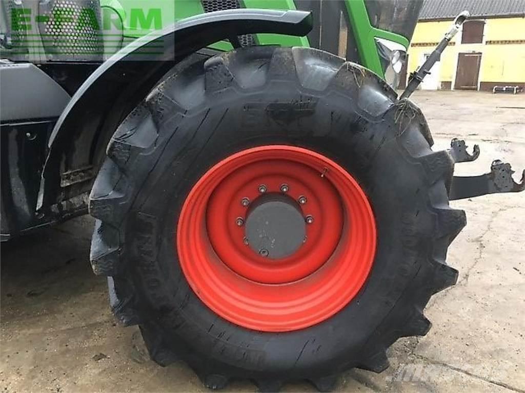 Fendt 828 vario Traktori
