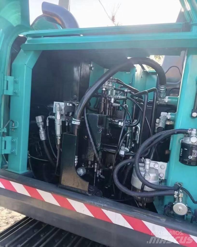 Kobelco SK 75 Kāpurķēžu ekskavatori