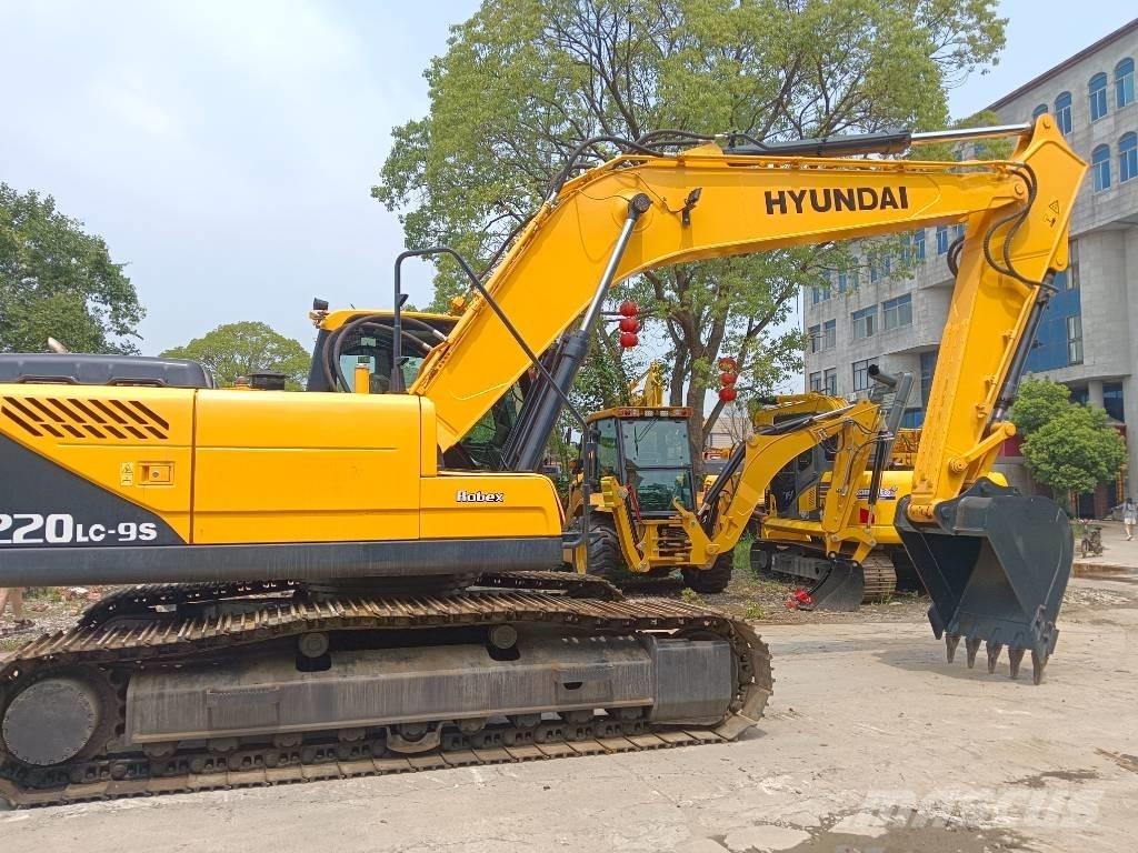 Hyundai R220LC-9S Kāpurķēžu ekskavatori