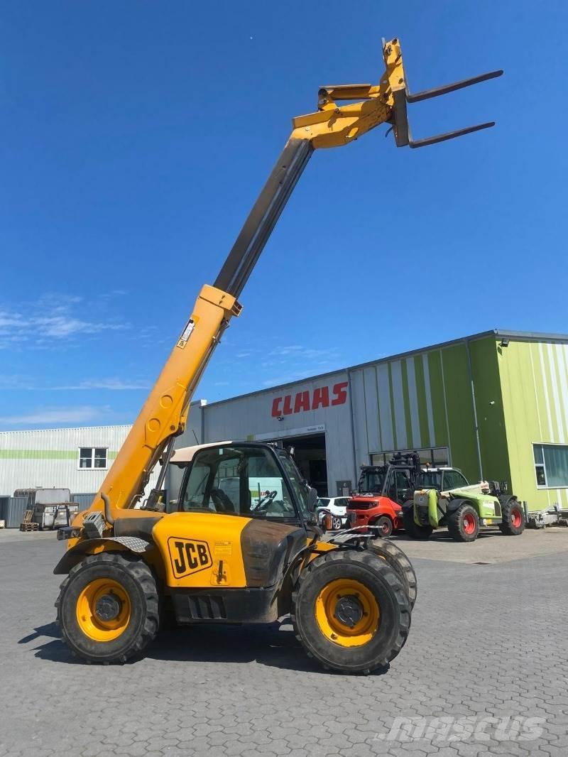 JCB 541-70 Teleskopiskie manipulatori