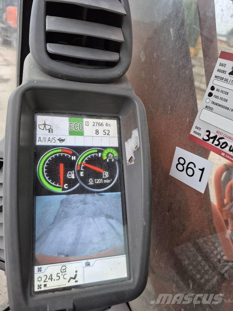 Hitachi ZX 135 Kāpurķēžu ekskavatori