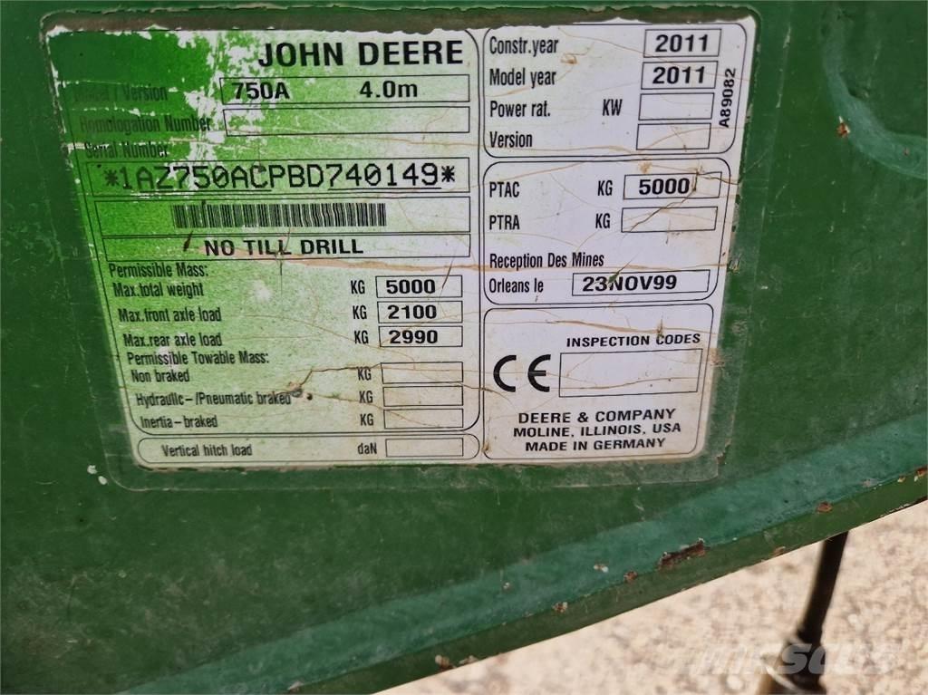 John Deere 750 A Kombinētās sējmašīnas