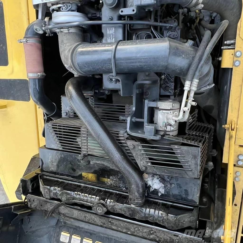 Komatsu PC 360-7 Kāpurķēžu ekskavatori