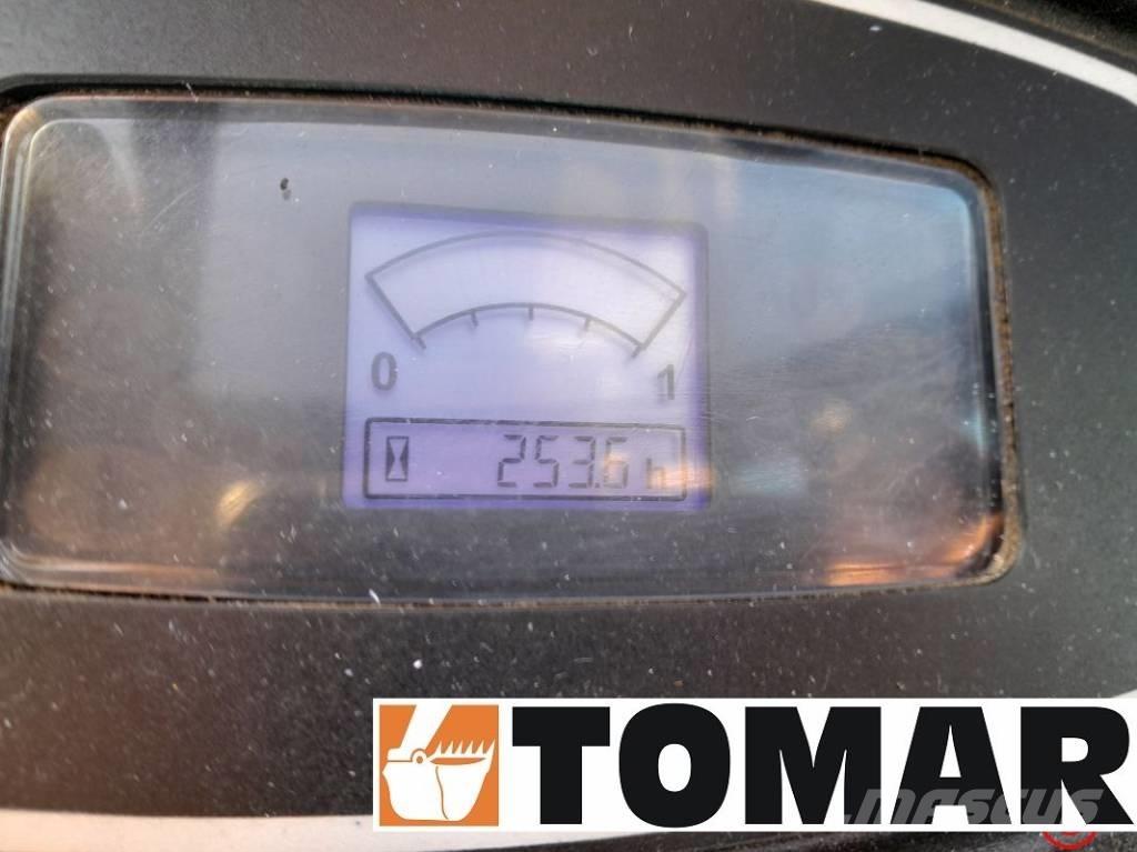 JCB 8026 CTS Mini ekskavatori < 7 t