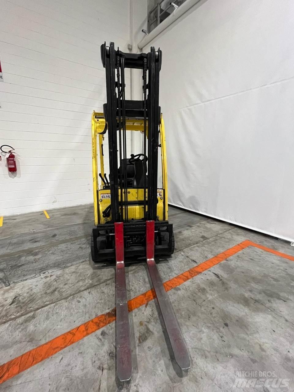 Hyster J2.0XN Elektriskie iekrāvēji