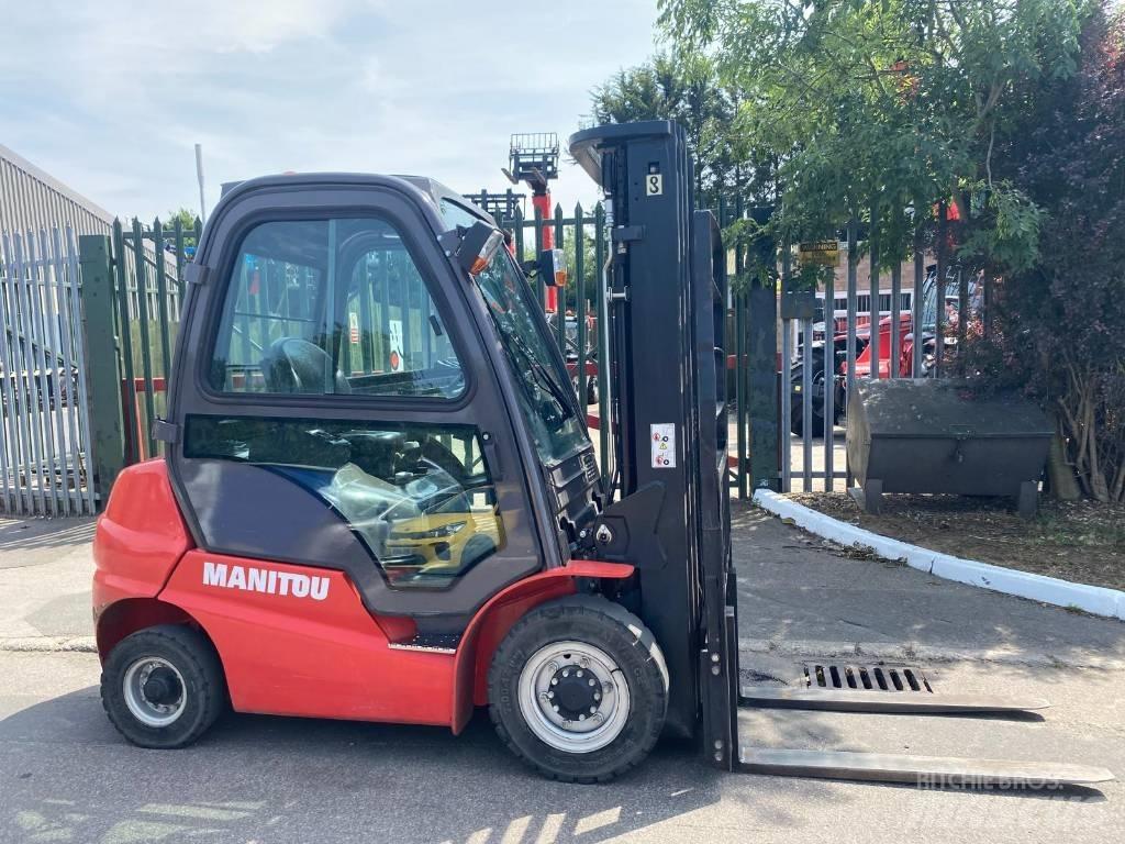Manitou Mi25D Tehnika ar dīzeļa dzinēju
