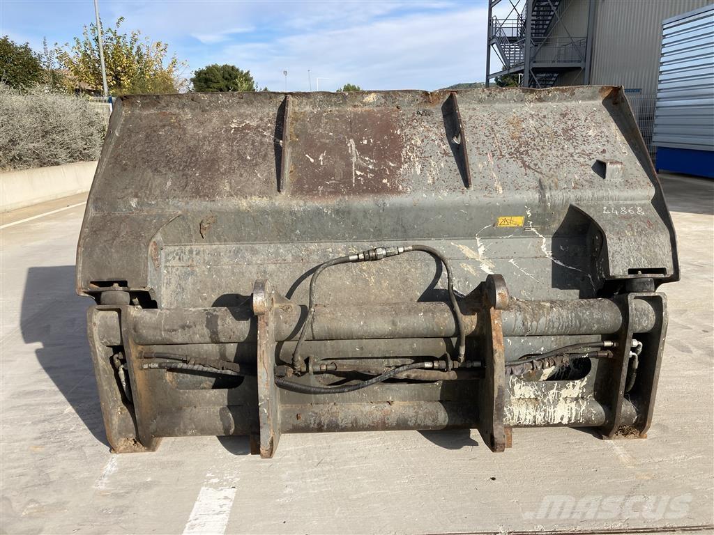 Liebherr L 538 Iekrāvēji uz riteņiem