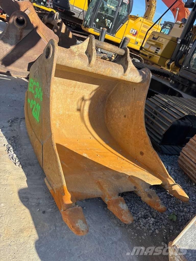Volvo EC 300 EL Kāpurķēžu ekskavatori