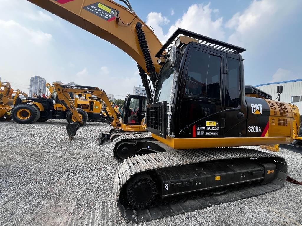 CAT 320 D2L Kāpurķēžu ekskavatori