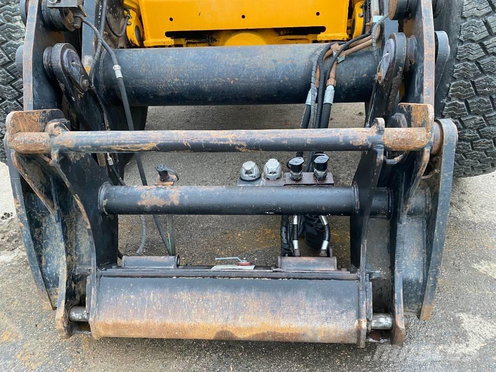 JCB 436 HT Iekrāvēji uz riteņiem