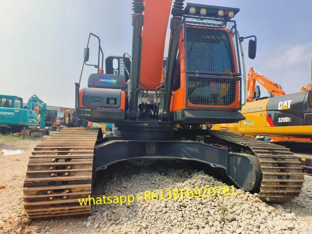 Doosan DX 225 Kāpurķēžu ekskavatori