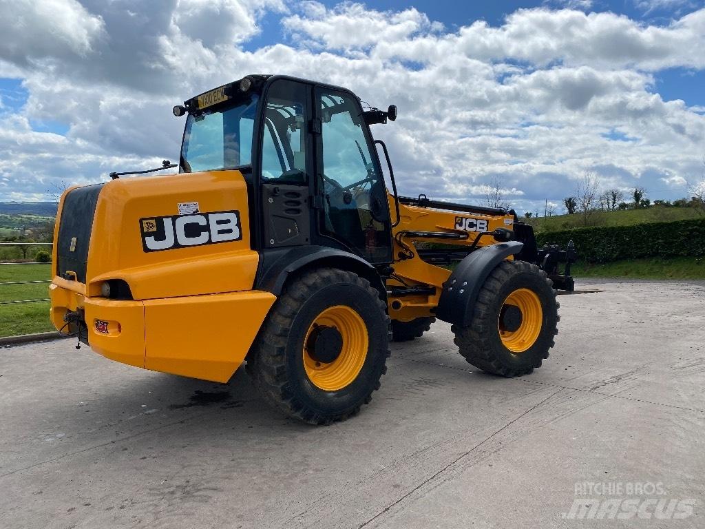 JCB TM 310 S Lauksaimniecības pacēlāji