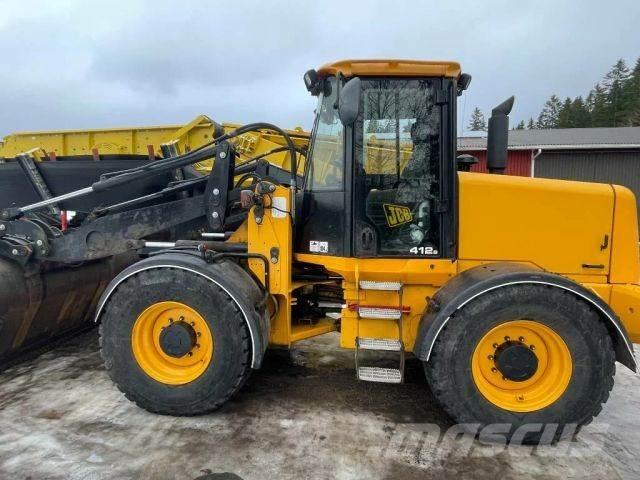 JCB 412 S Iekrāvēji uz riteņiem
