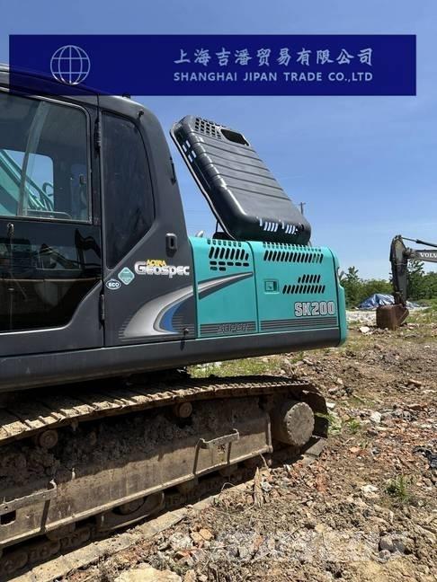 Kobelco SK 200 Kāpurķēžu ekskavatori