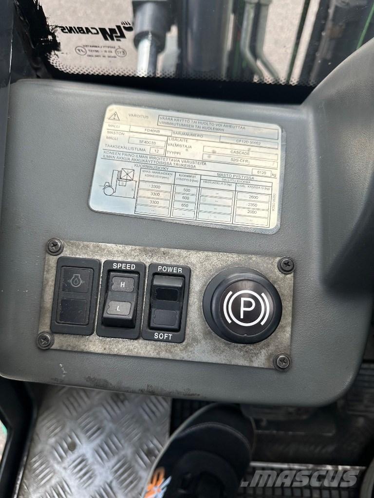 Mitsubishi FD40N Tehnika ar dīzeļa dzinēju