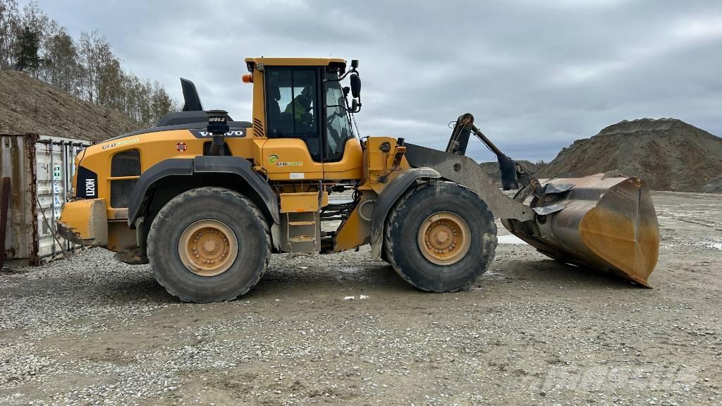 Volvo L 120 H Iekrāvēji uz riteņiem