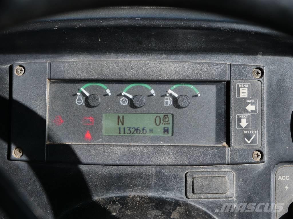 John Deere 540 G III Šķeldotāji