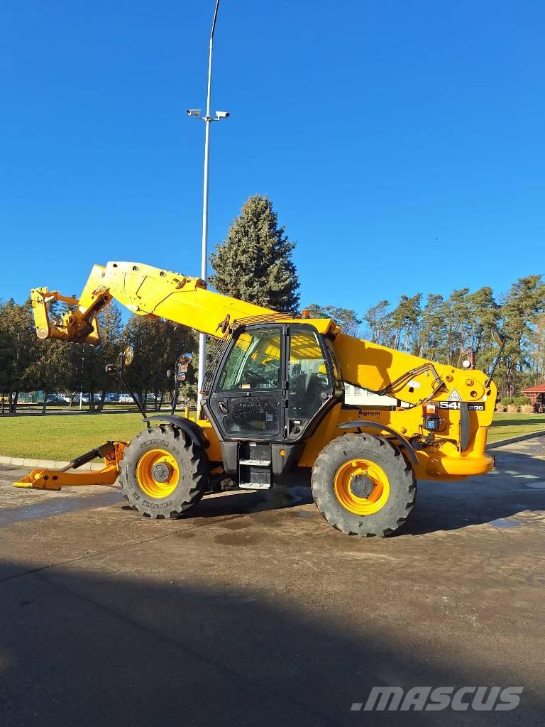 JCB 540-200 540-200 Multifunkcionālie iekrāvēji