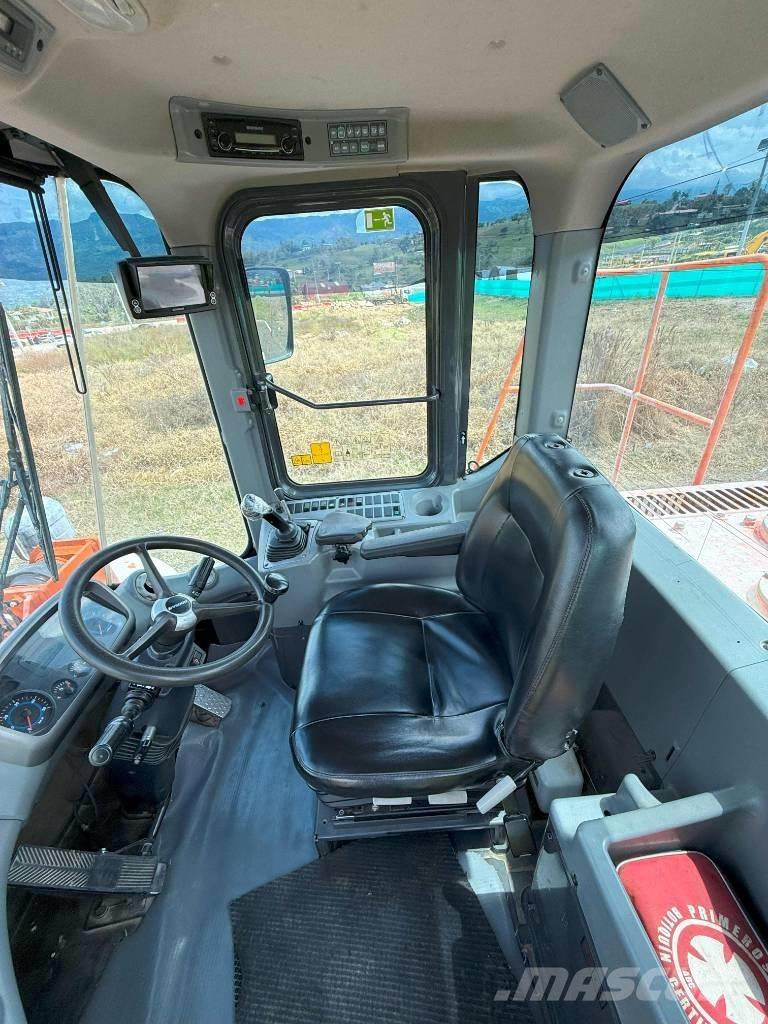 Doosan DL420A Iekrāvēji uz riteņiem