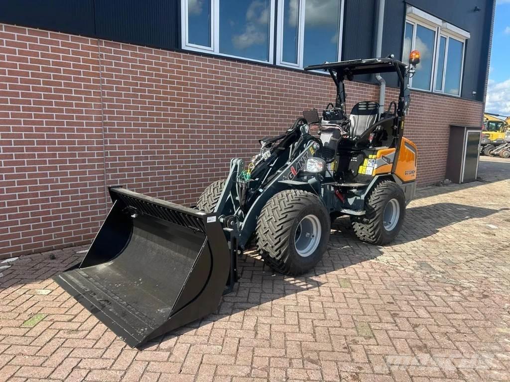 GiANT G2700 Mini iekrāvēji