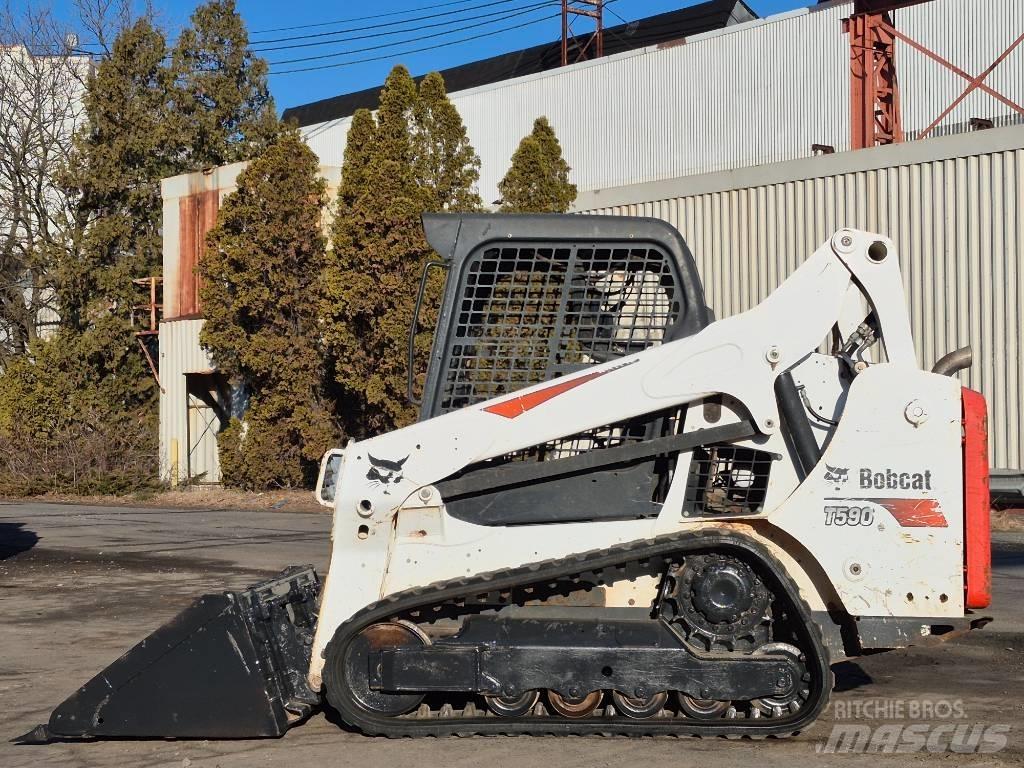 Bobcat T 590 Lietoti riteņu kompaktiekrāvēji