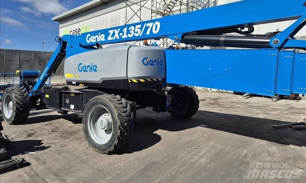 Genie ZX 135/70 Strēles pacēlāji