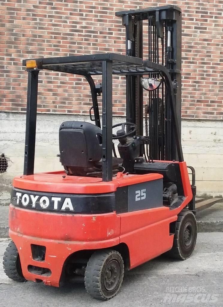 Toyota FBMF25 Elektriskie iekrāvēji
