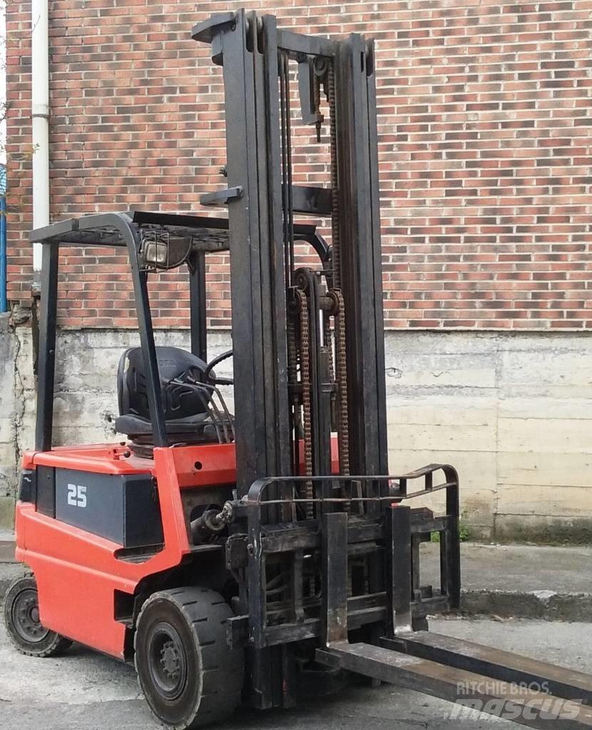 Toyota FBMF25 Elektriskie iekrāvēji