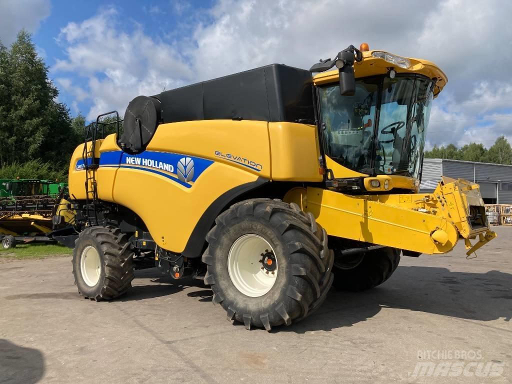 New Holland CX 8070 Ražas novākšanas kombaini
