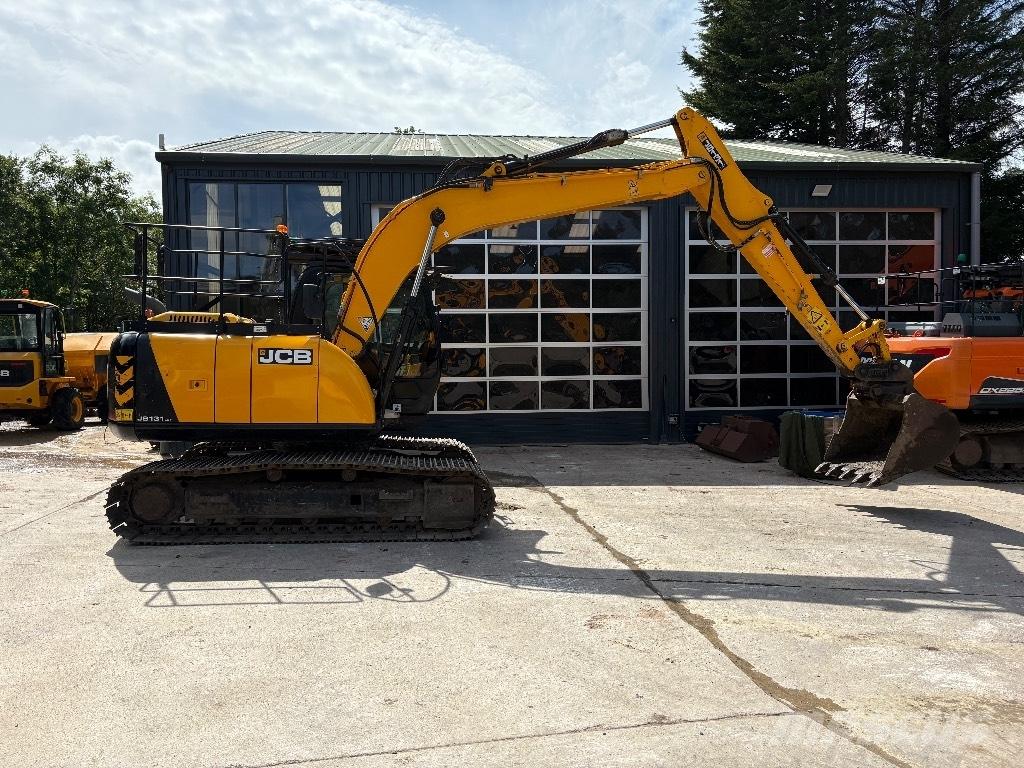 JCB JS 131 Kāpurķēžu ekskavatori