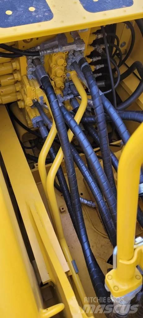 Komatsu 210LC-8 Kāpurķēžu ekskavatori