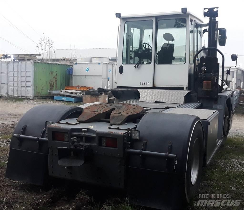  R332-4x4 Terminālie traktori