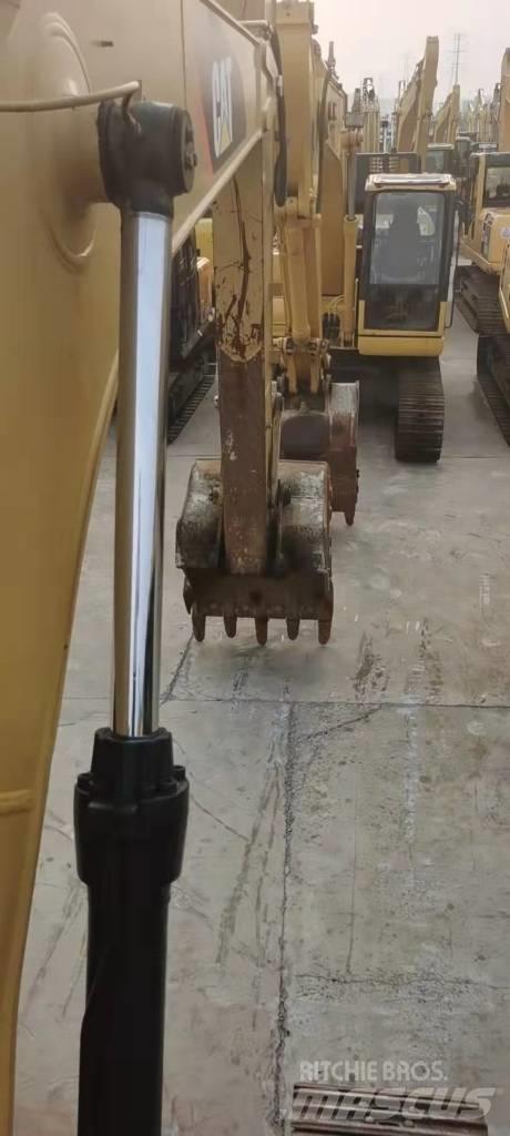 CAT 315 D Kāpurķēžu ekskavatori