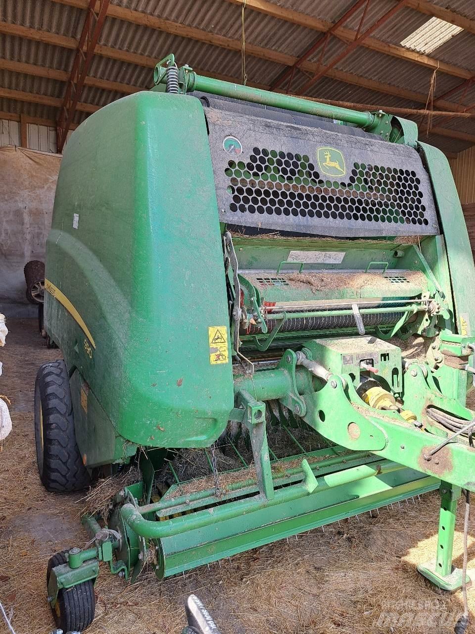 John Deere 990 Rituļu preses
