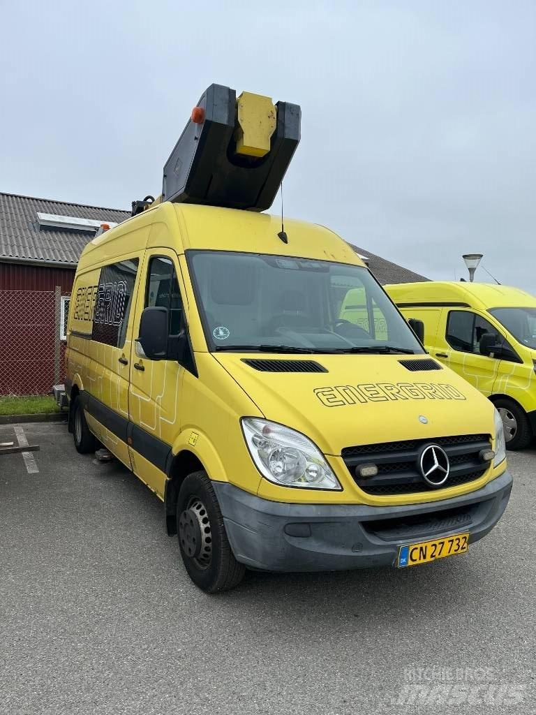 VERSALIFT VT-145-F Pacēlāji uz automašīnas bāzes