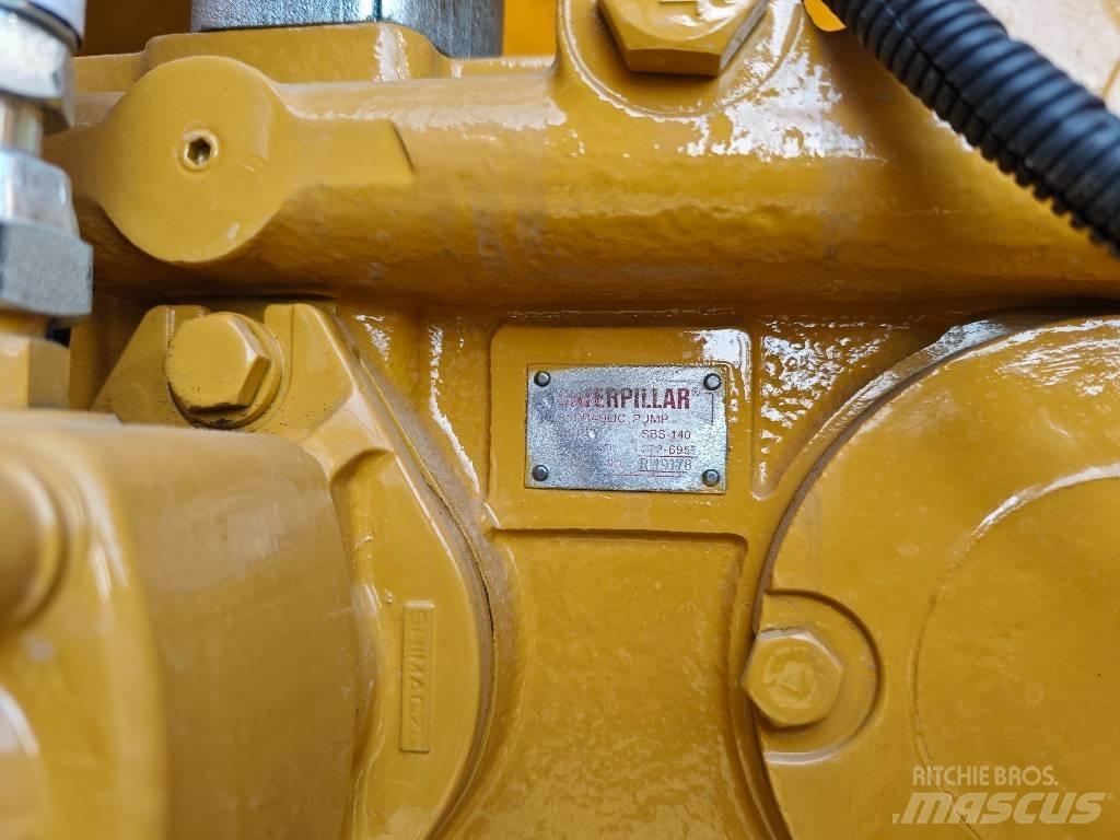 CAT 329 D Kāpurķēžu ekskavatori
