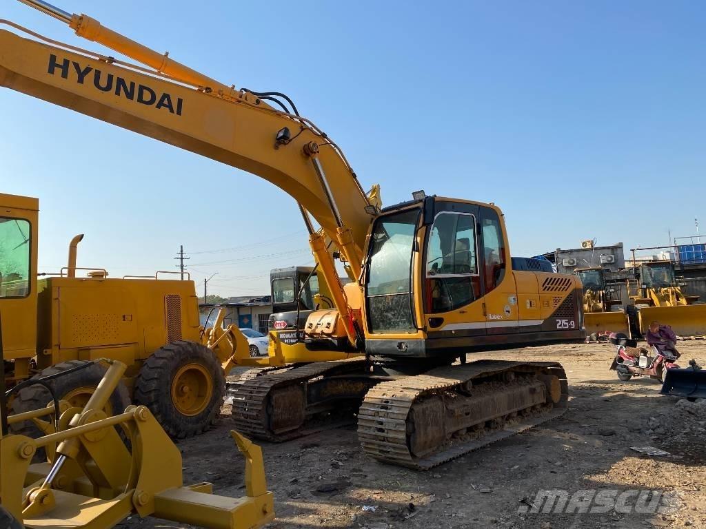 Hyundai R 215-9 Kāpurķēžu ekskavatori