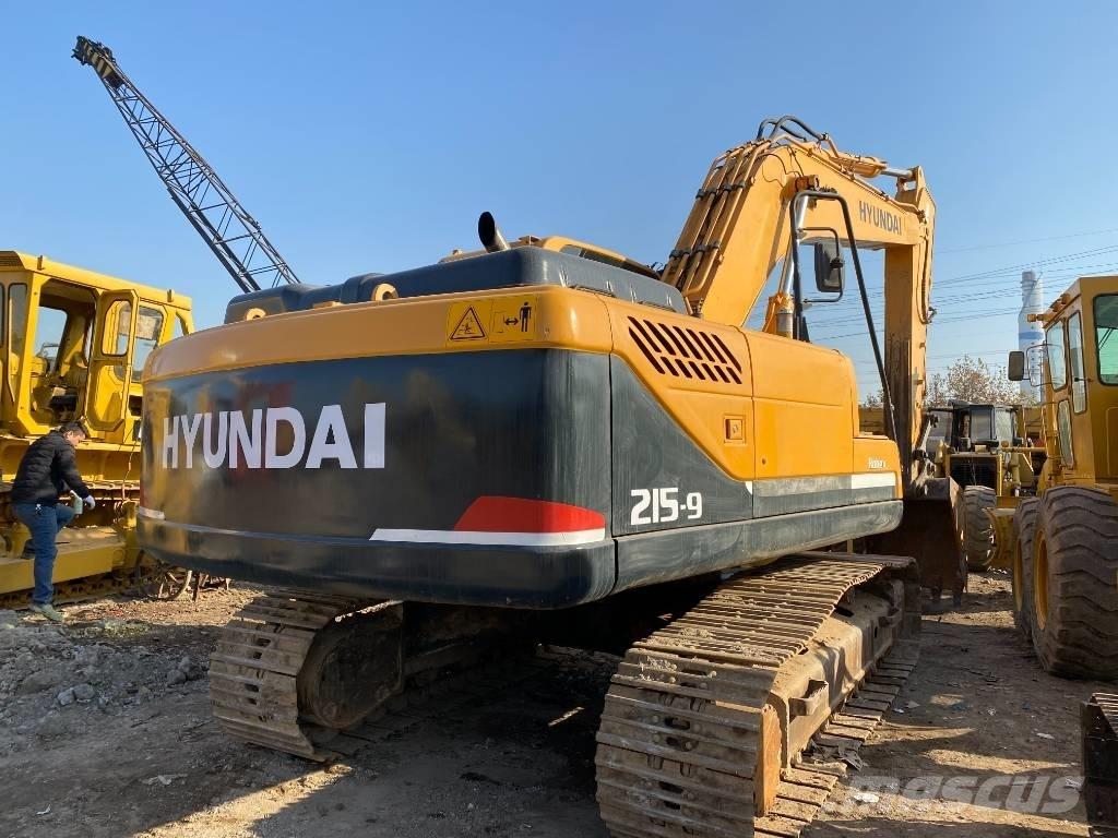 Hyundai R 215-9 Kāpurķēžu ekskavatori