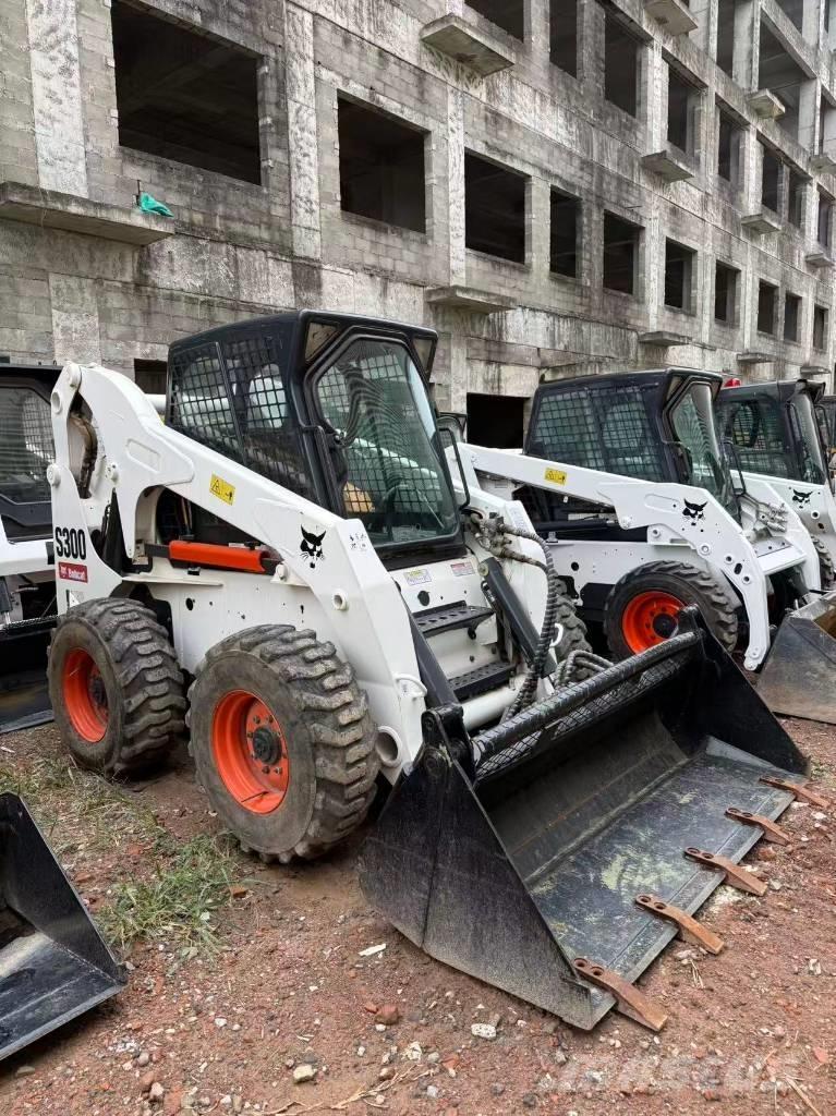 Bobcat S 300 Lietoti riteņu kompaktiekrāvēji