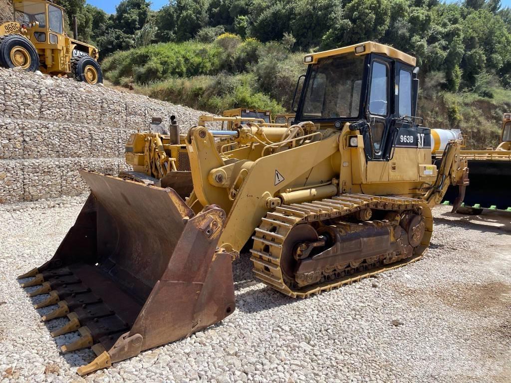 CAT 963B Kāpurķēžu iekrāvēji