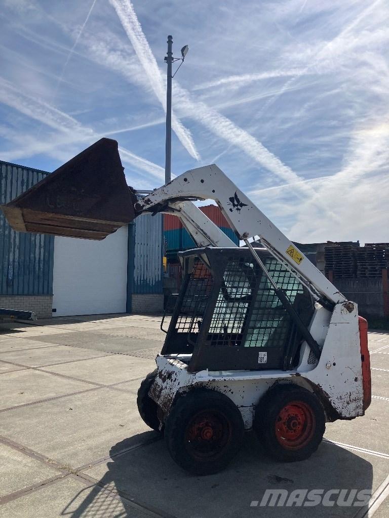 Bobcat S 100 Lietoti riteņu kompaktiekrāvēji