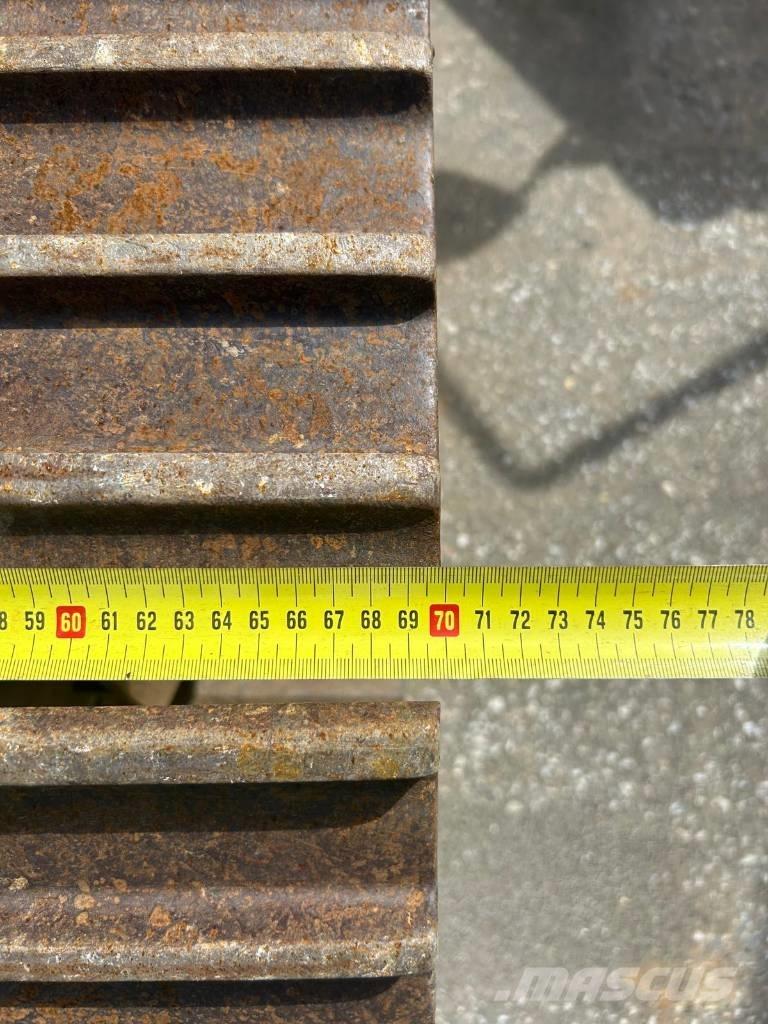 Takeuchi TB 2150 R Kāpurķēžu ekskavatori