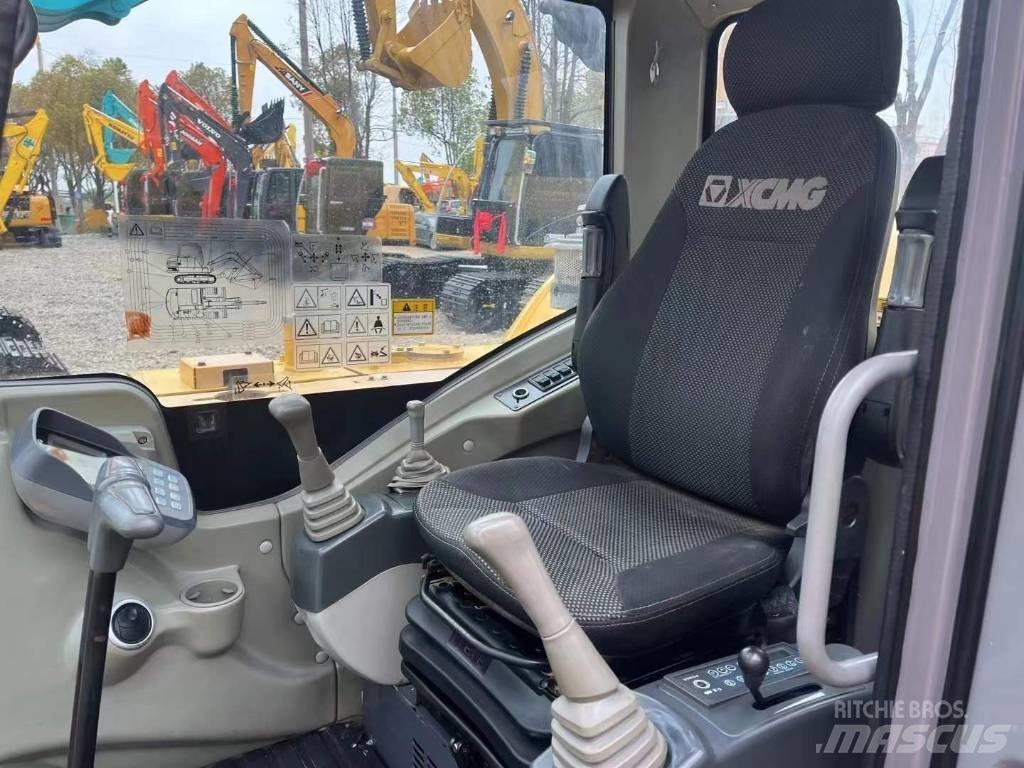 XCMG XE 60 WA Kāpurķēžu ekskavatori