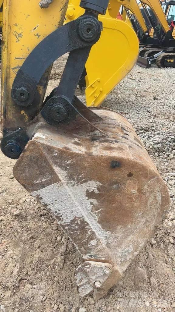 XCMG XE 60 WA Kāpurķēžu ekskavatori