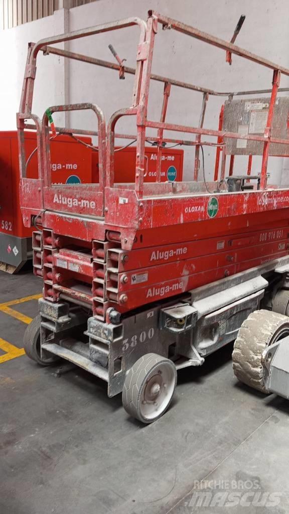 JLG 3246 ES Šķerveida pacēlāji
