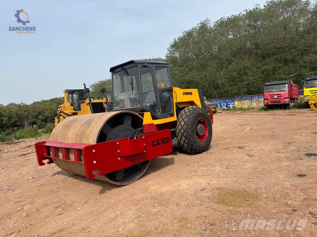 Dynapac CA 30 D Vienvalča grunts veltņi